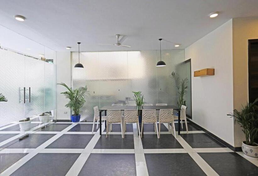 פנסיון Ab Inn Huda City Center