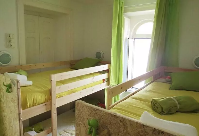 White House Lisbon Hostel
