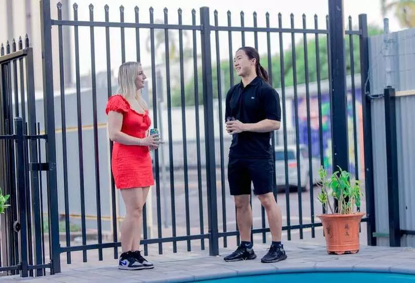 ホテル Dch On Mitchell