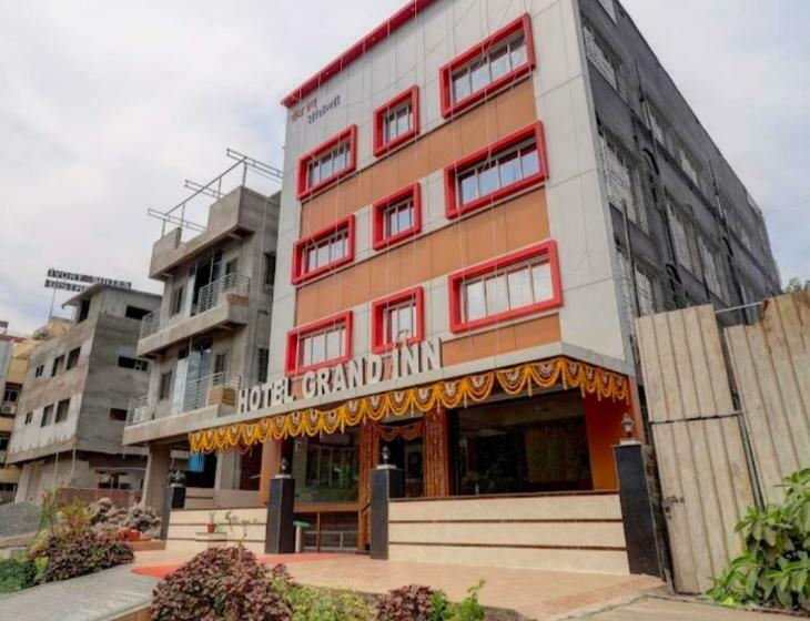 Fabhotel Grand Inn I   Ttc Industrial Area, Dighe