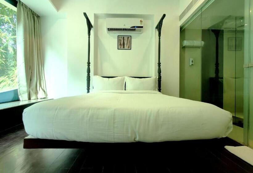 The Sky Imperial Hotel Yahvi