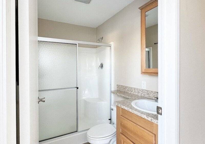 בית מלון כפרי The Trail Inn   Melita, Manitoba   Hwy 83, Hwy 3