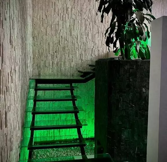 ユースホステル Endemic Inn Puebla