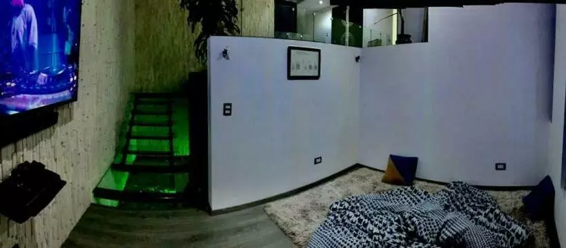 ユースホステル Endemic Inn Puebla