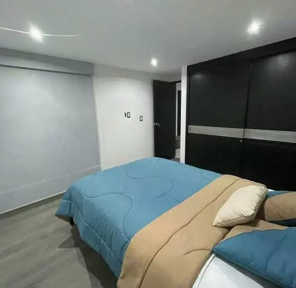 ユースホステル Endemic Inn Puebla