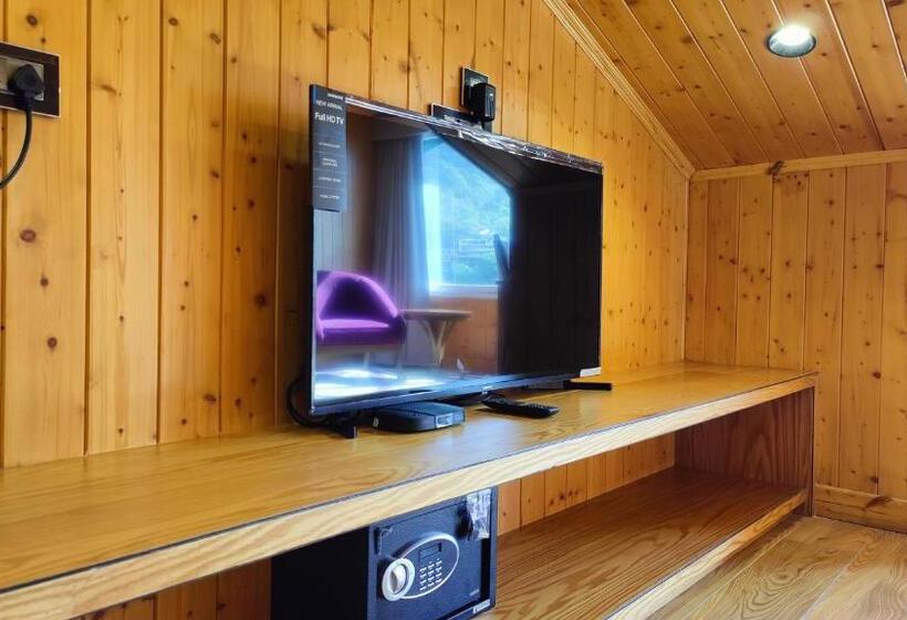 فندق Kaithal Resort   Kasauli