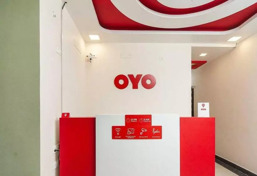 ホテル Oyo Flagship 81223 Kanish Residency