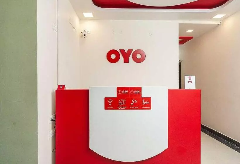 ホテル Oyo Flagship 81223 Kanish Residency