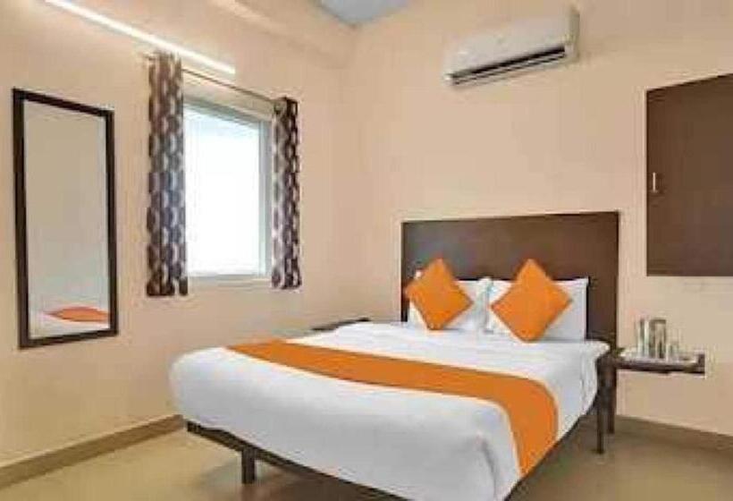 בית מלון כפרי Oyo Flagship 81223 Kanish Residency