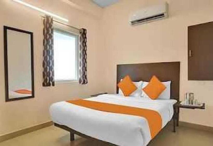 בית מלון כפרי Oyo Flagship 81223 Kanish Residency