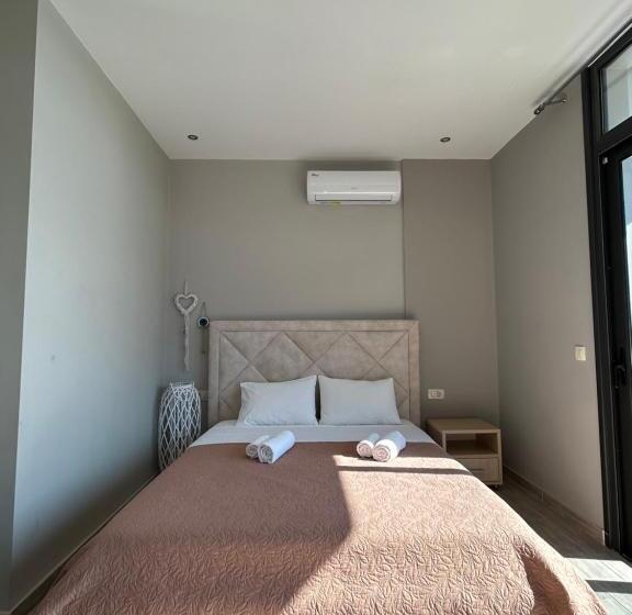 پانسیون Endless Blue Himara