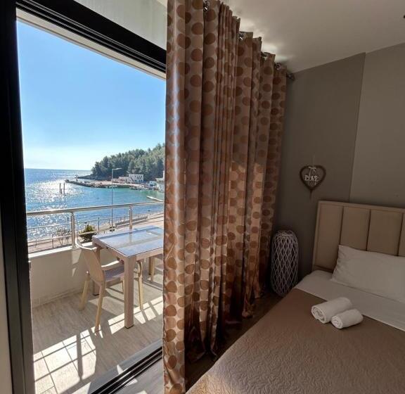 پانسیون Endless Blue Himara