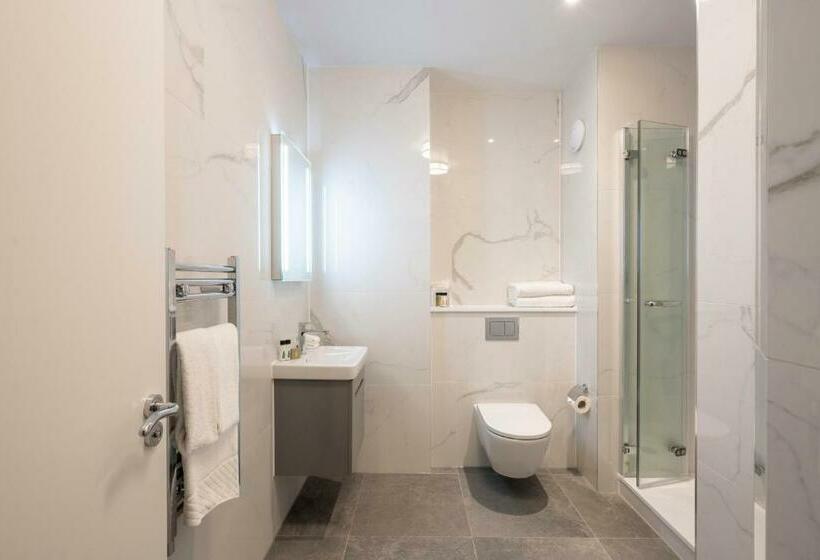 Tower Residences By Blue Orchid