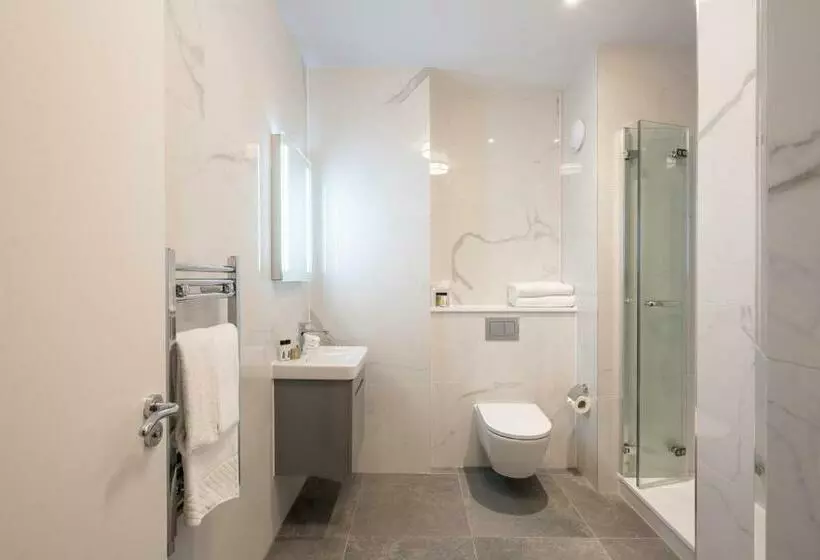 Tower Residences By Blue Orchid