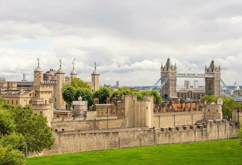 Tower Residences By Blue Orchid