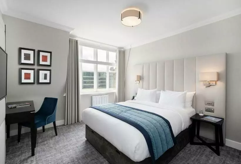 Tower Residences By Blue Orchid