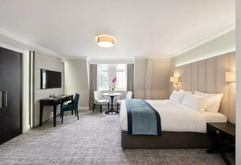 Tower Residences By Blue Orchid