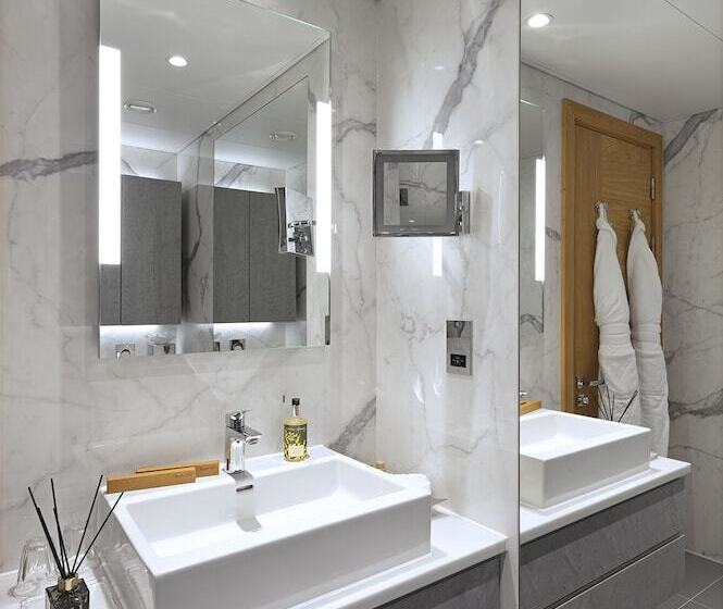 Tower Residences By Blue Orchid