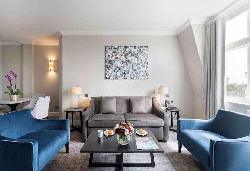 Tower Residences By Blue Orchid