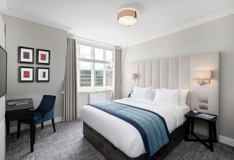 Tower Residences By Blue Orchid