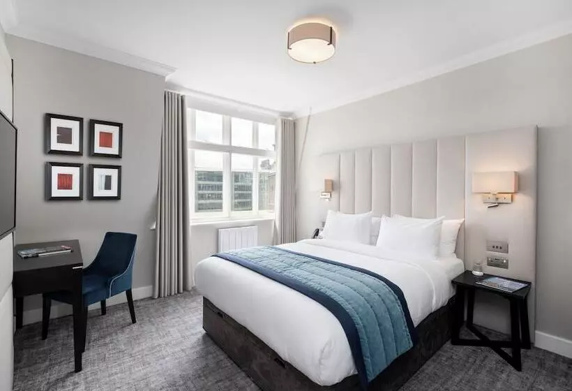 Tower Residences By Blue Orchid