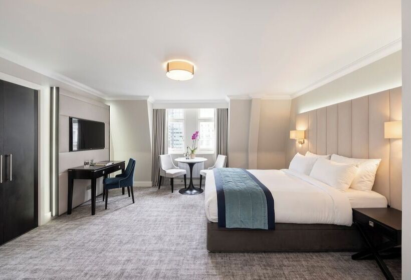 Tower Residences By Blue Orchid