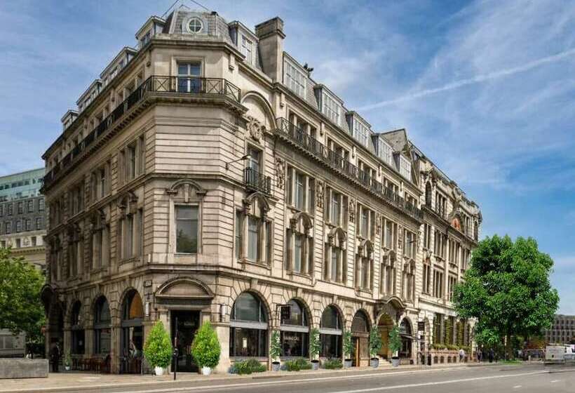 Tower Residences By Blue Orchid