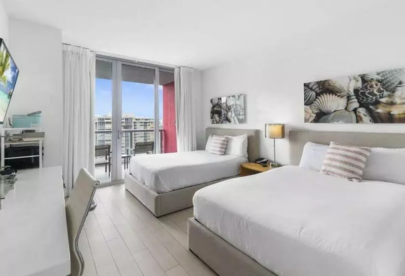 Retkeilymaja Upper Studio With Balcony   Pool   Gym