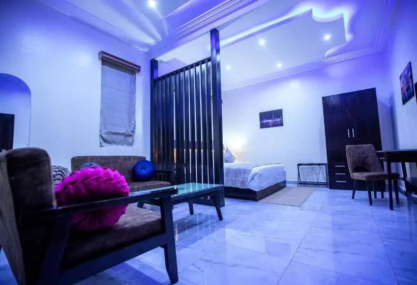 هتل Apartment79