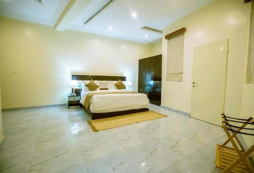 هتل Apartment79
