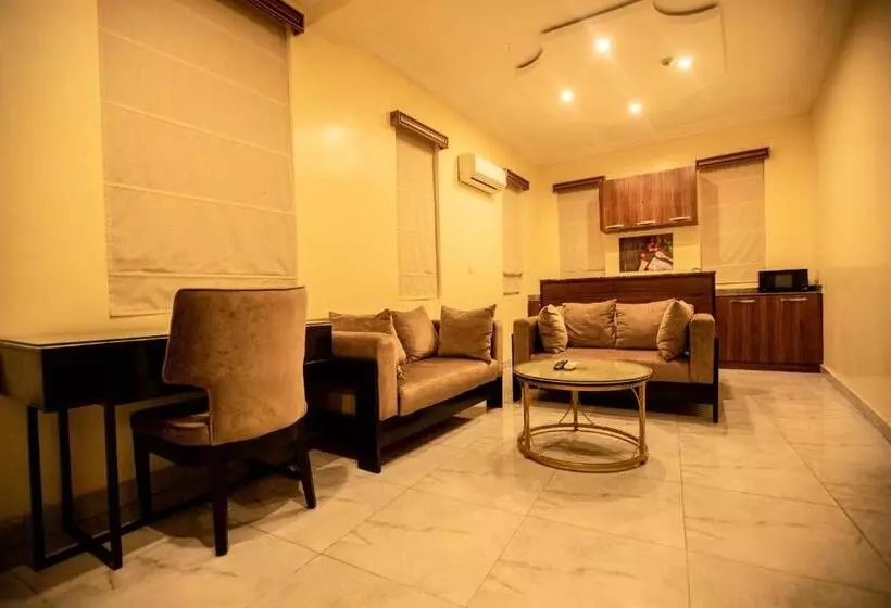 هتل Apartment79