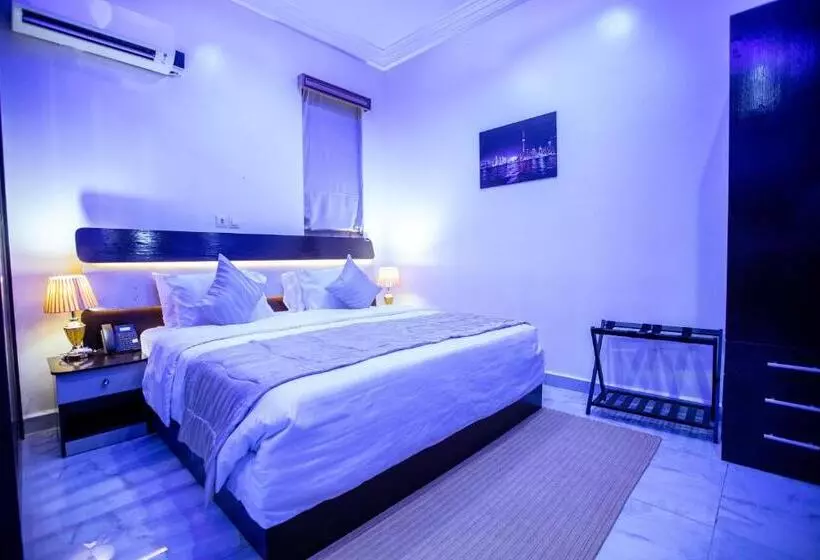 هتل Apartment79