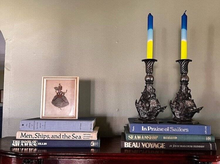 בית מלון כפרי Atlantic Inn