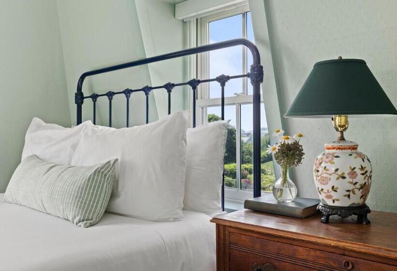 בית מלון כפרי Atlantic Inn