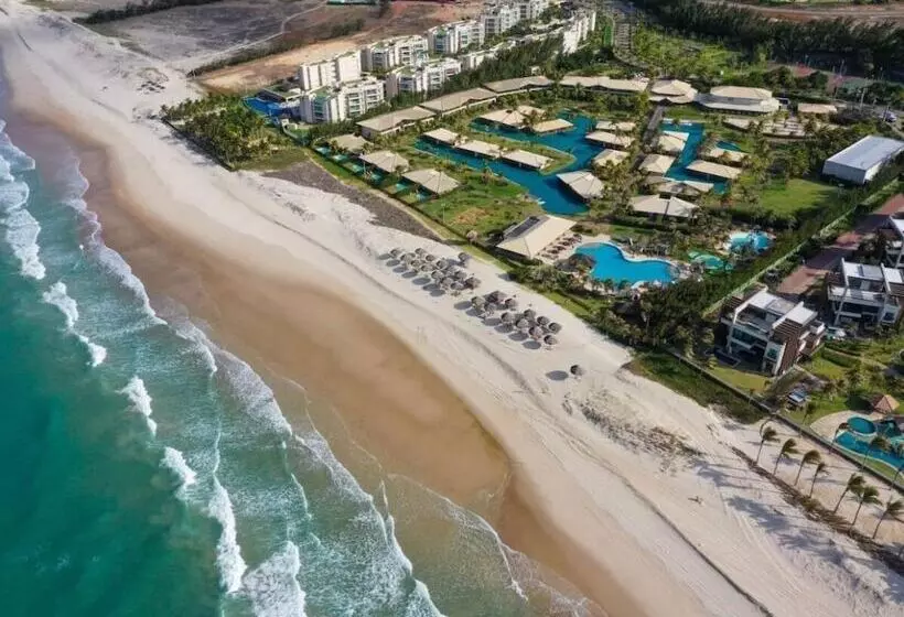 Hotelli Dom Pedro Laguna Beach Resort & Golf