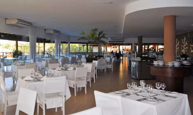 Hotelli Dom Pedro Laguna Beach Resort & Golf