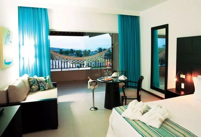 Hotelli Dom Pedro Laguna Beach Resort & Golf