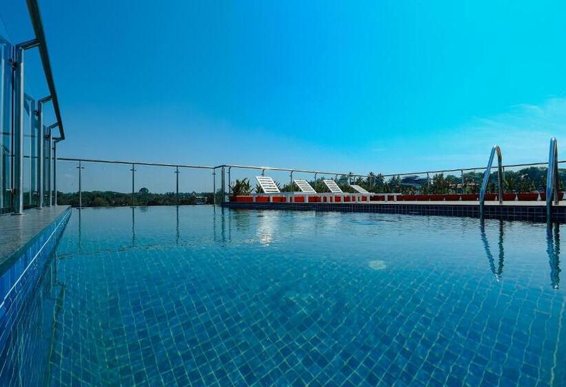 Hotell Saffron Wayanad