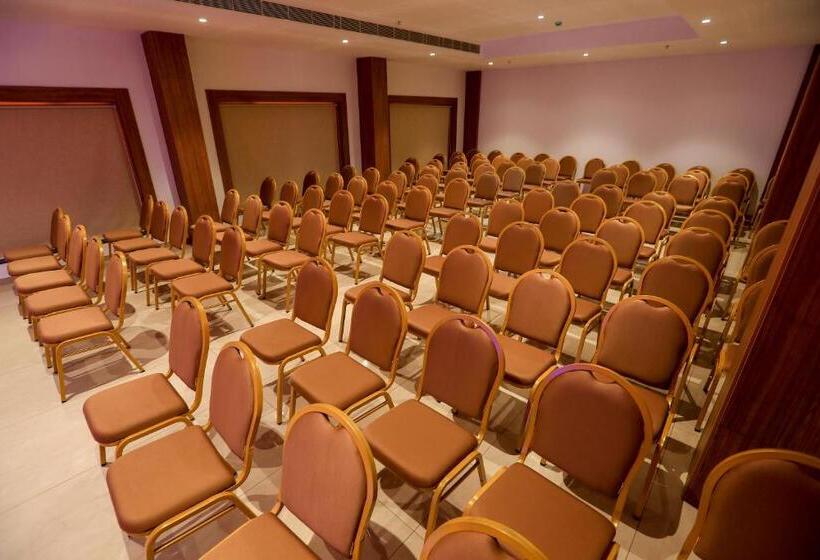 Hotell Saffron Wayanad