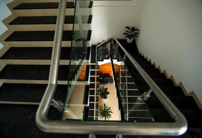 Hotell Saffron Wayanad