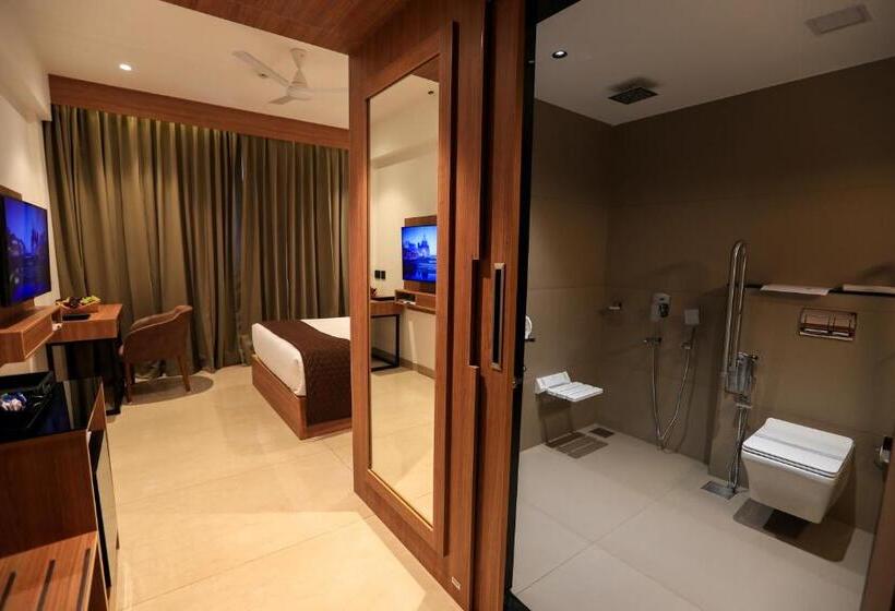 Hotell Saffron Wayanad