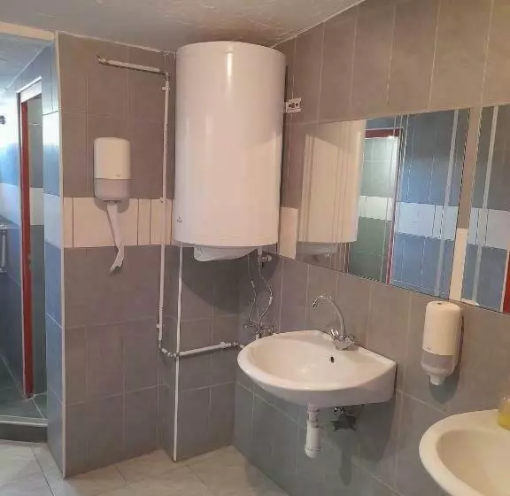 London Szálló Dabas