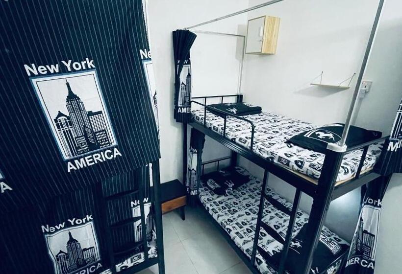 Meet Sunset Hostel Luangprabang