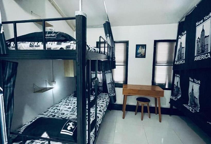 Meet Sunset Hostel Luangprabang