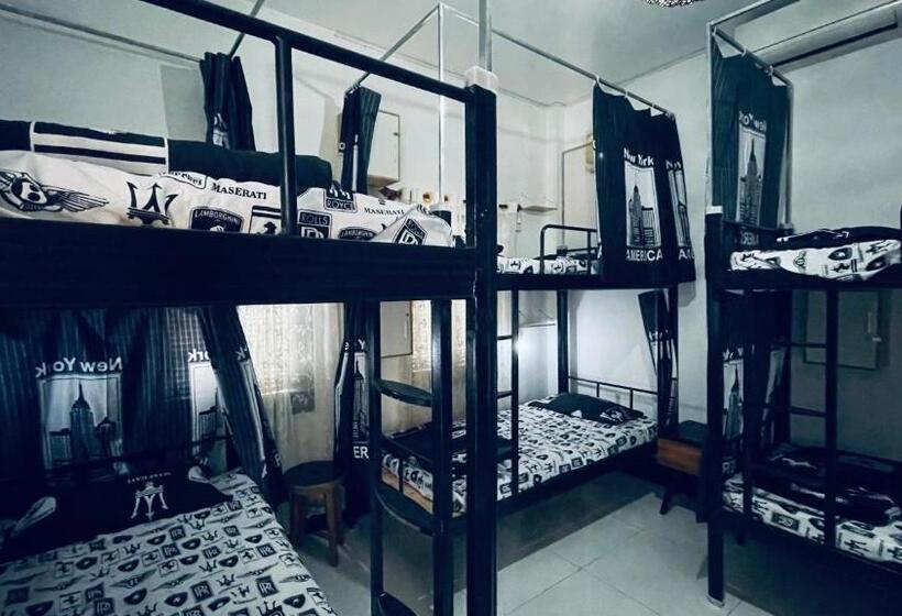 Meet Sunset Hostel Luangprabang