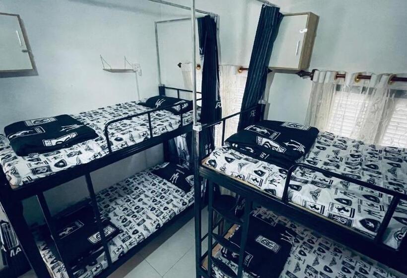 Meet Sunset Hostel Luangprabang