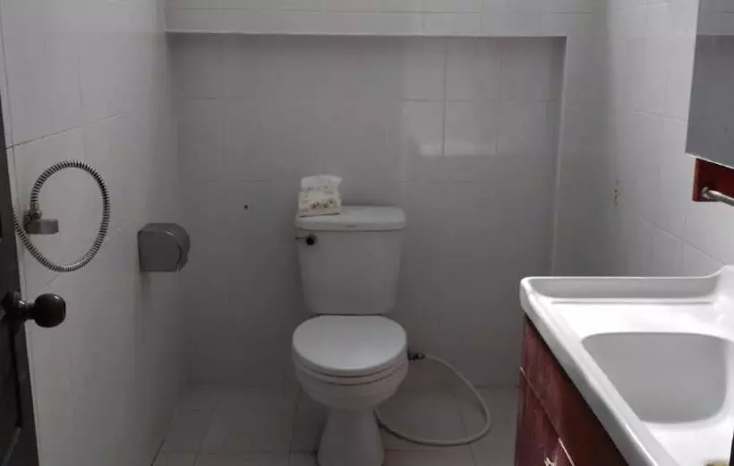 Meet Sunset Hostel Luangprabang