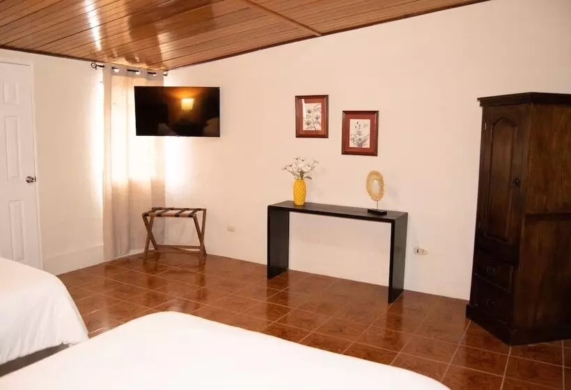 پانسیون Inari Guatemala