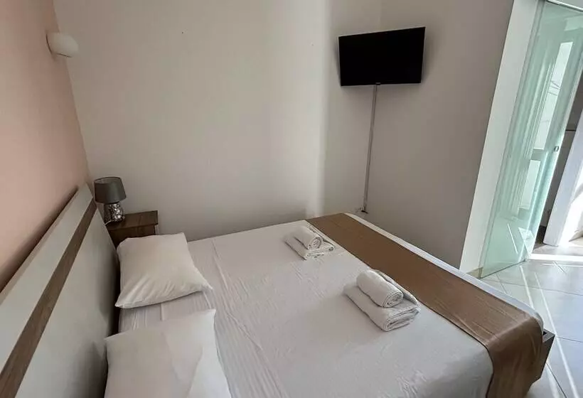 تختخواب و صبحانه Alina Boutique Living