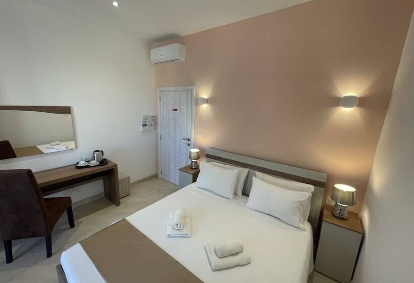 تختخواب و صبحانه Alina Boutique Living